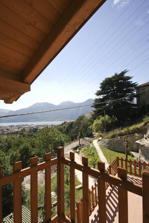 مانديلو ديل لاريو Agriturismo Crotto Di Somana المظهر الخارجي الصورة
